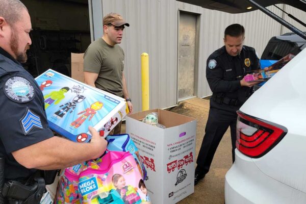 Photo of Toys for Tots delivery to Marine Reserve Center in Smyrna